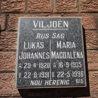 VILJOEN Lukas Johannes 1920-1991 &amp; Maria Magdalena 1935-1996
