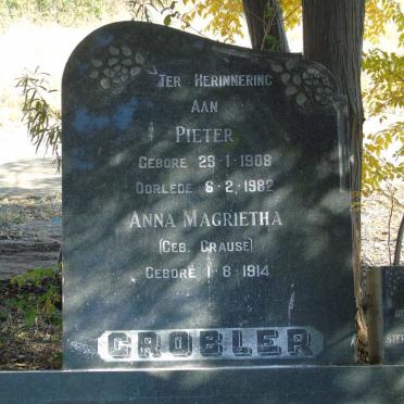 GROBLER Pieter 1908-1982 & Anna Magrietha CRAUSE 1914-