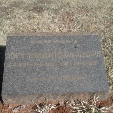 HENDERSON Sidney 1912-19?2 :: ALBERTUS Sarah 19??