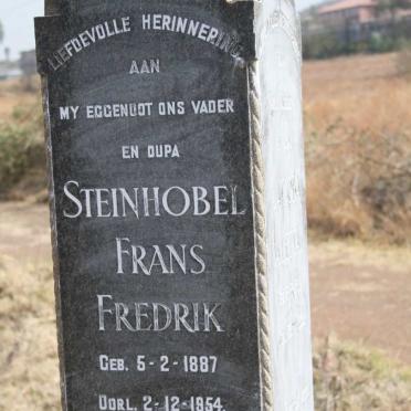 MINNAAR Steinhobel Frans Fredrik 1887-1954 & Jacoba Aletta 1895-1958_2
