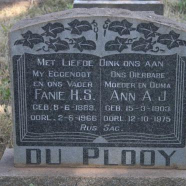 PLOOY Fanie H.S., du 1889-1966 &amp; Ann A.J. 1903-1975
