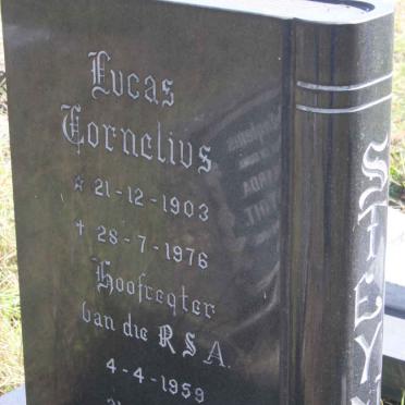 STEYN Lucas Cornelius 1903-1976 & Huibrecht Maria Margaretha VAN SCHOOR 1907-1984