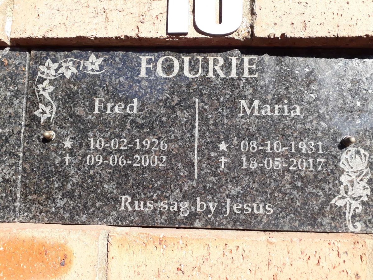 FOURIE Fred 1926-2002 &amp; Maria 1931-2017