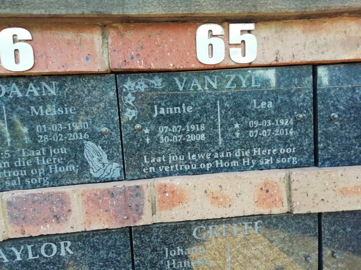 ZYL Jannie, van 1918-2008 &amp; Lea 1924-2014