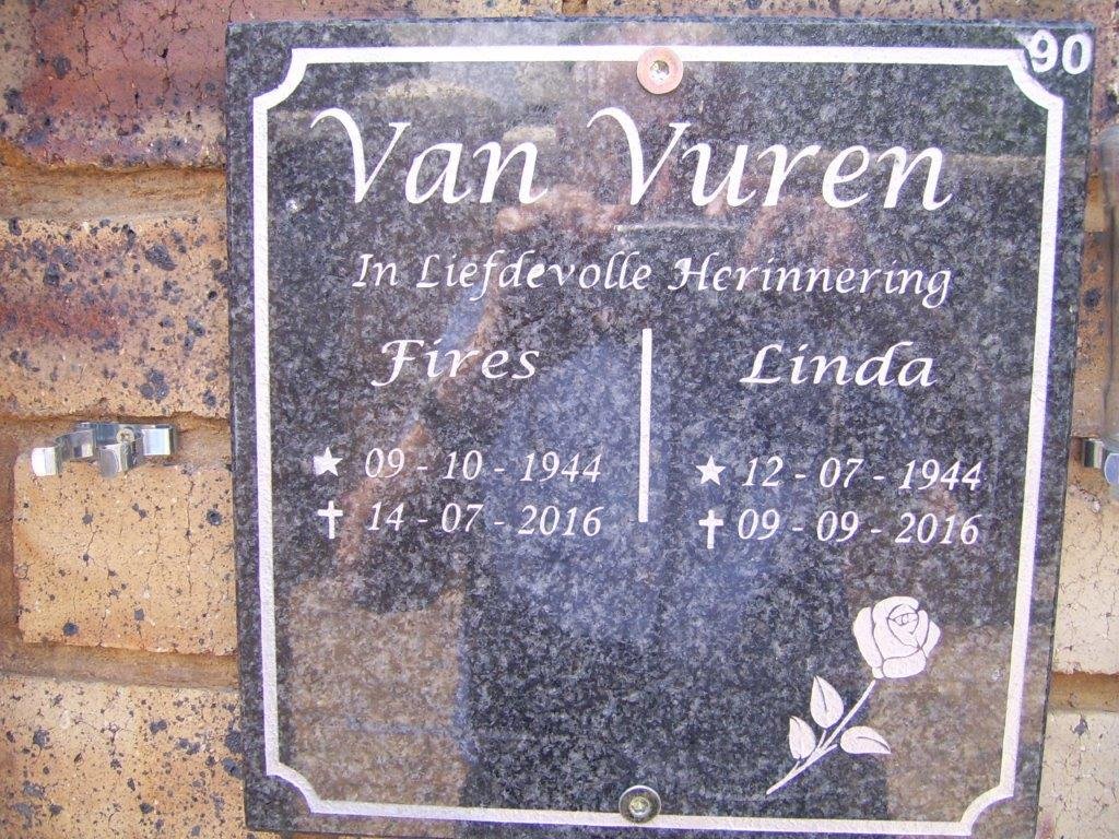 VUREN Fires, van 1944-2016 &amp; Linda 1944-2016