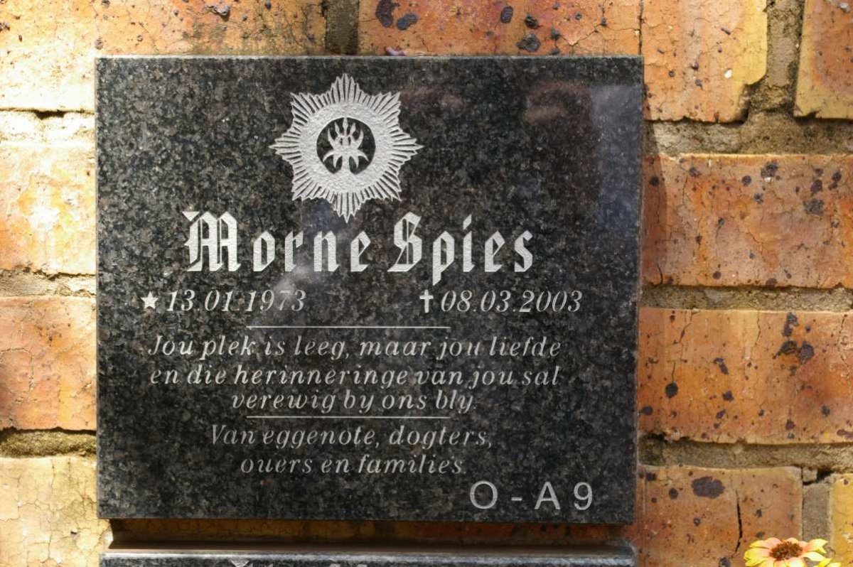 SPIES Morne 1973-2003