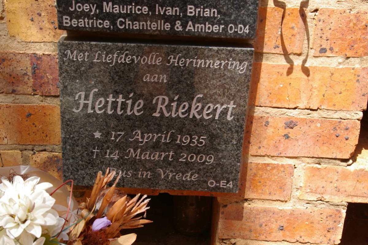 RIEKERT Hettie 1935-2009