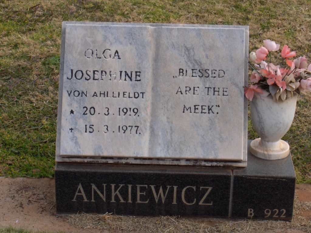 ANKIEWICZ Olga Josephine nee VON AHDLIEDT 1919-1977