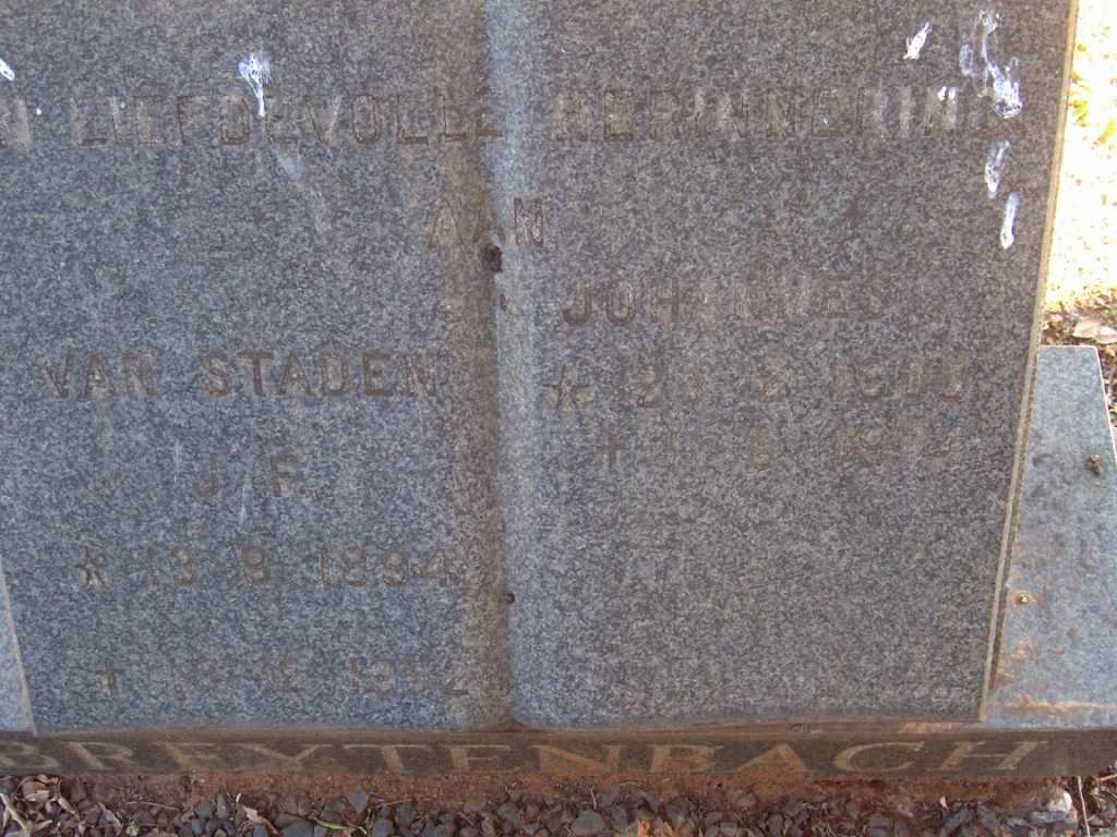 BREYTENBACH Johannes 1903-197? :: VAN STADEN J.F.  1894-19?2