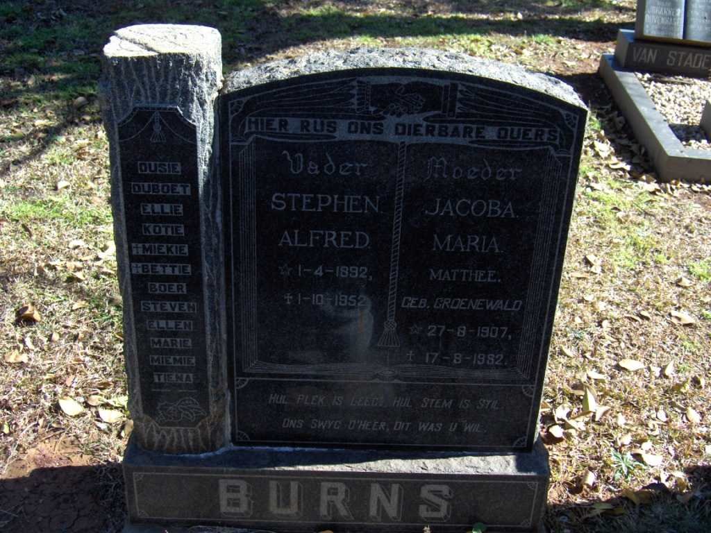 BURNS Stephen Alfred 1892-1952 &amp; Jacoba Maria Matthee GROENEWALD 1907-1982