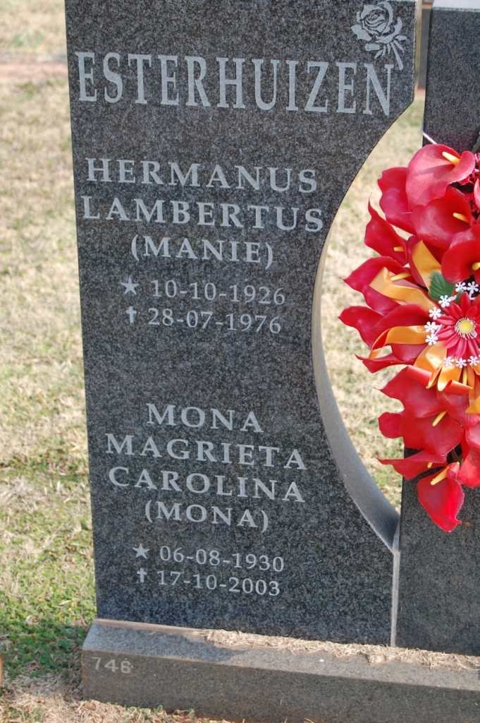 ESTERHUIZEN Hermanus Lambertus 1926-1976 &amp; Mona Magrieta Carolina 1930-2003