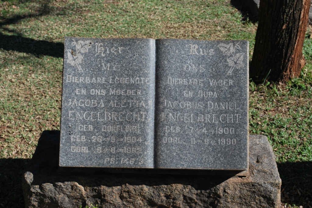ENGELBRECHT Jacobus Daniel 1900-1990 &amp; Jacoba Aletta DORFLING 1904-1962