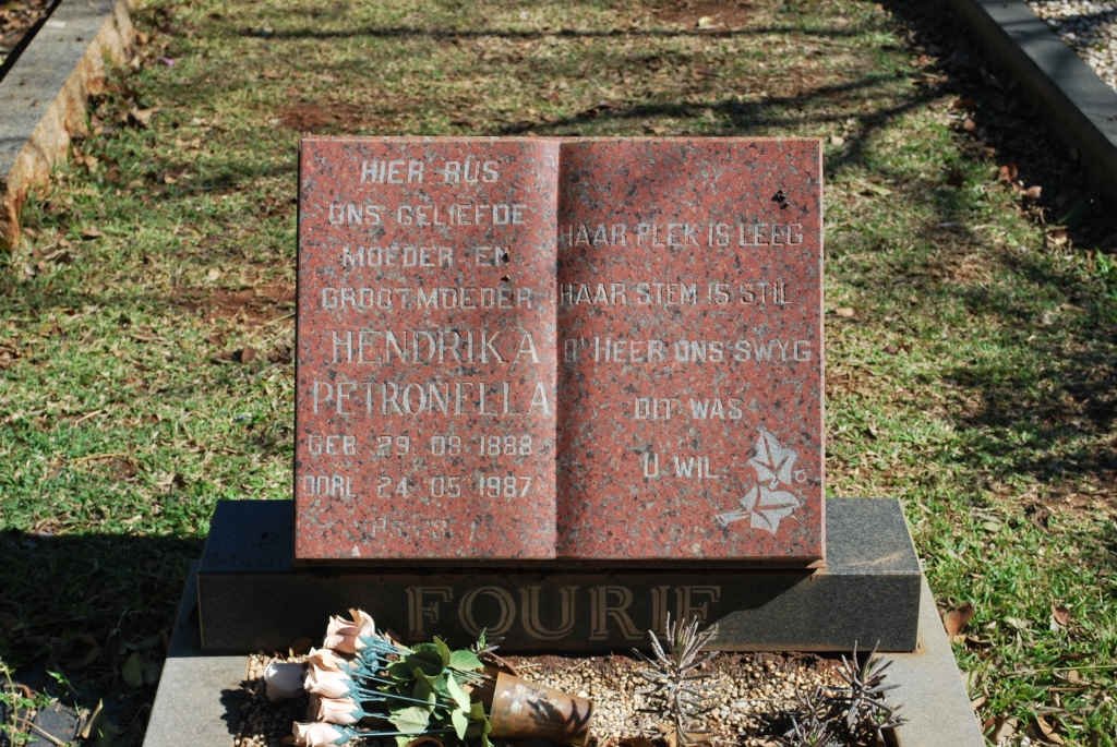 FOURIE Hendrika Petronella 1888-1987