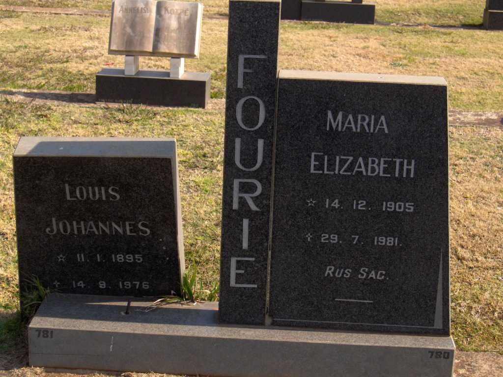 FOURIE Louis Johannes 1895-1976 &amp; Maria Elizabeth 1905-1981