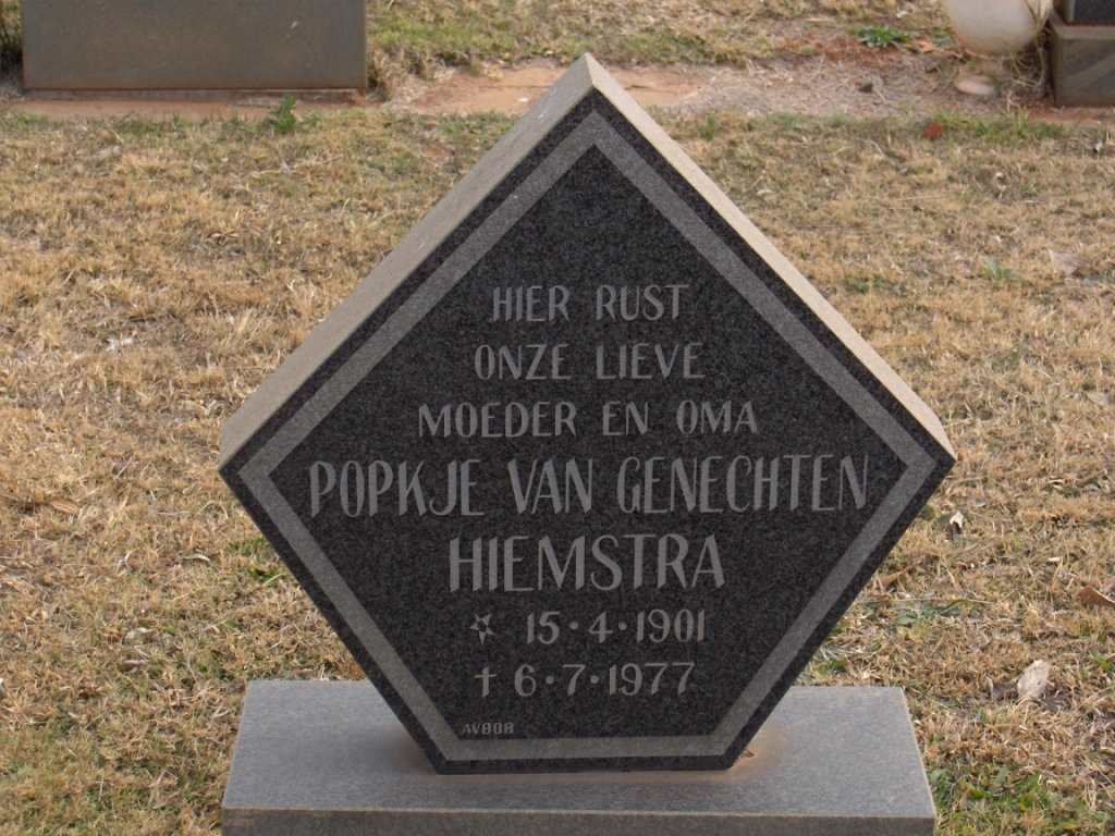 HIEMSTRA Popkje van Genechten 1901-1977