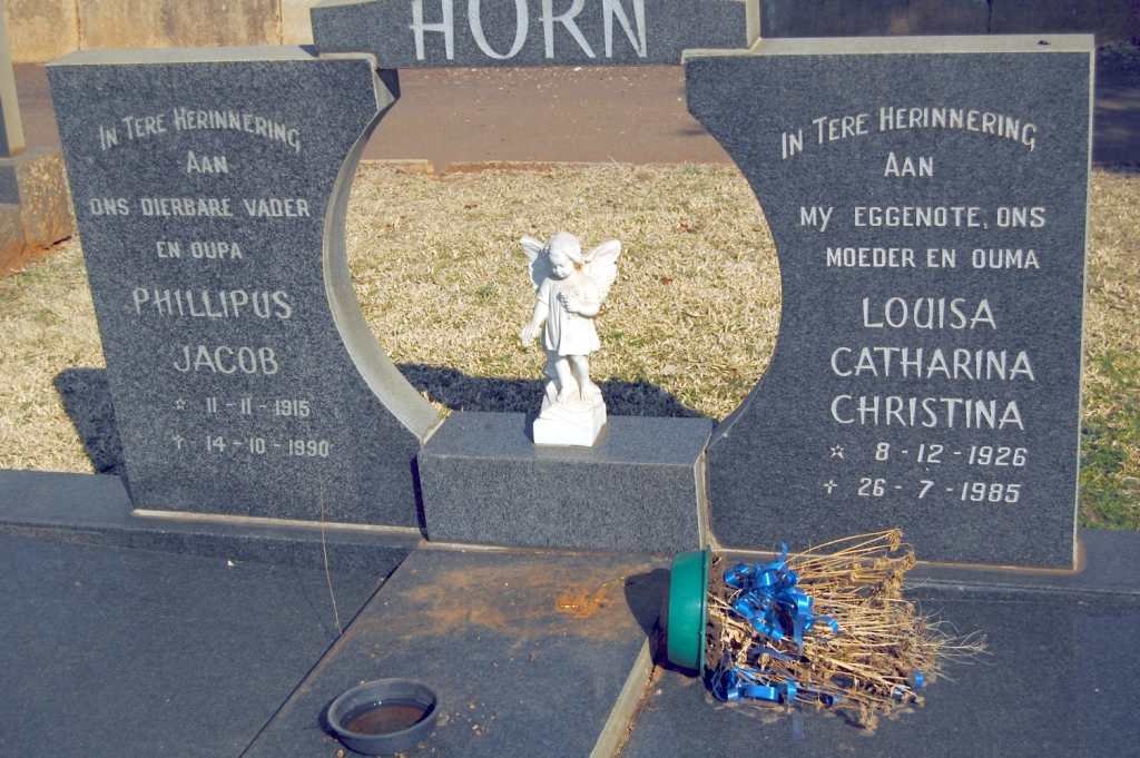 HORN Phillipus Jacob 1915-1990 &amp; Louisa Catharina Christina 1926-1985
