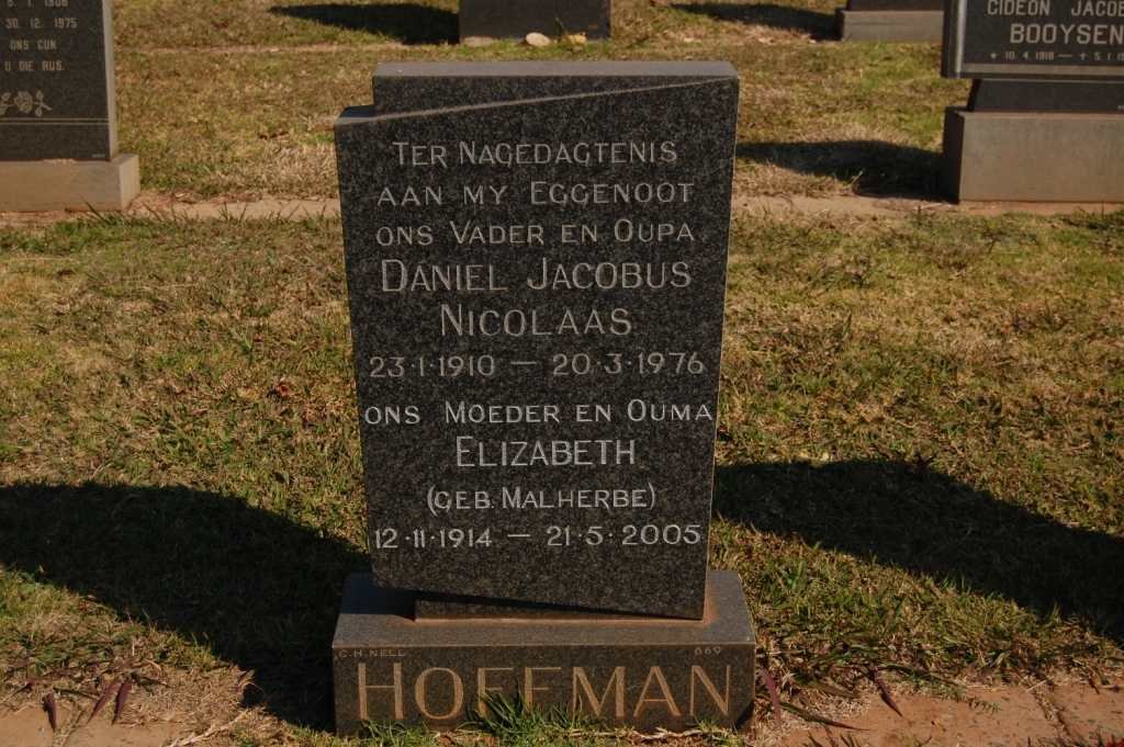 HOFFMAN Daniel Jacobus Nicolaas 1910-1976 &amp; Elizabeth MALHERBE 1914-2005