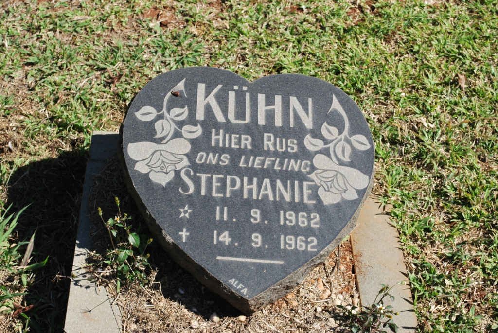 KÜHN Stephanie 1962-1962