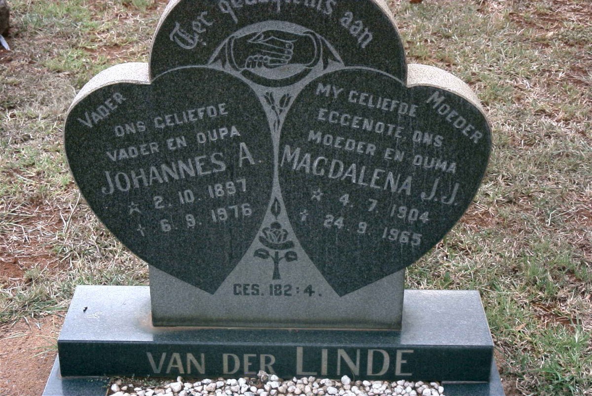 LINDE Johannes A., van der 1897-1976 &amp; Magdalena J.J. 1904-1965