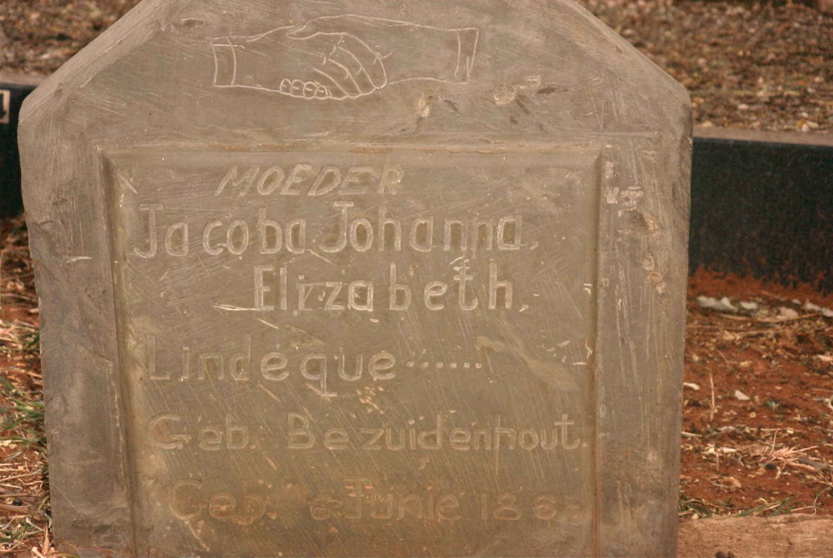 LINDEQUE Jacoba Johanna Elizabeth nee BEZUIDENHOUT 186?-