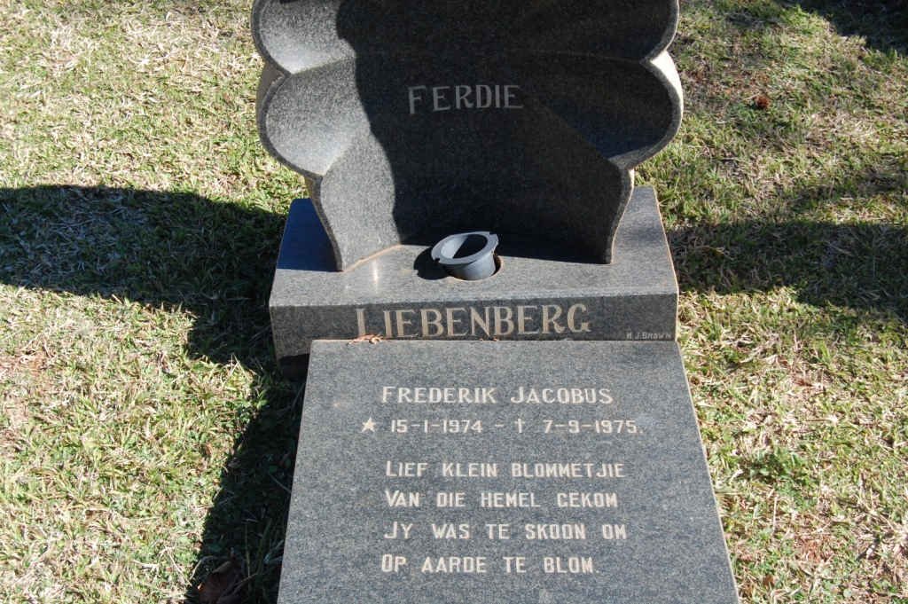 LIEBENBERG Frederik Jacobus 1974-1975