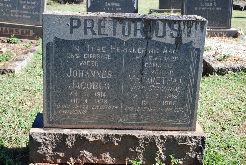 PRETORIUS Johannes Jacobus 1914-1976 &amp; Magaretha C. STRYDOM 1918-1968