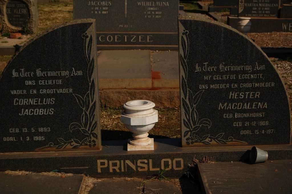 PRINSLOO Cornelius Jacobus 1893-1985 &amp; Hester Magdalena BRONKHORST 1908-1971