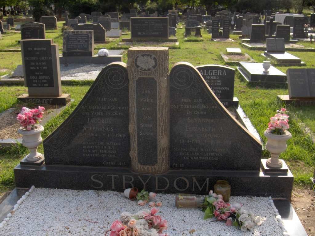 STRYDOM Jacobus Stephanus 1914-1969 &amp; Susanna Elizabeth DORFLING 1915-2003