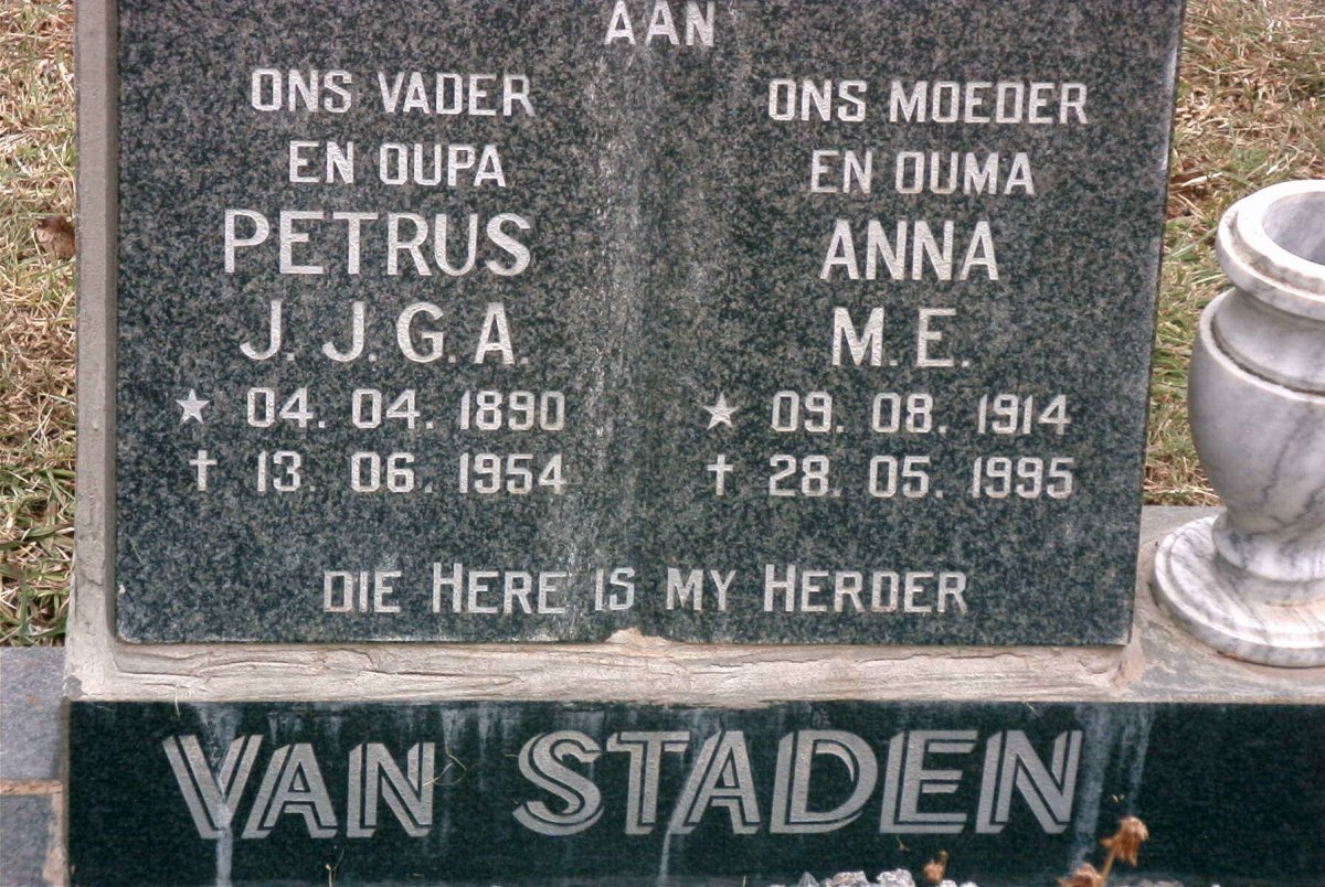 STADEN Petrus J.J.G.A., van 1890-1954 &amp; Anna M.E. 1914-1995