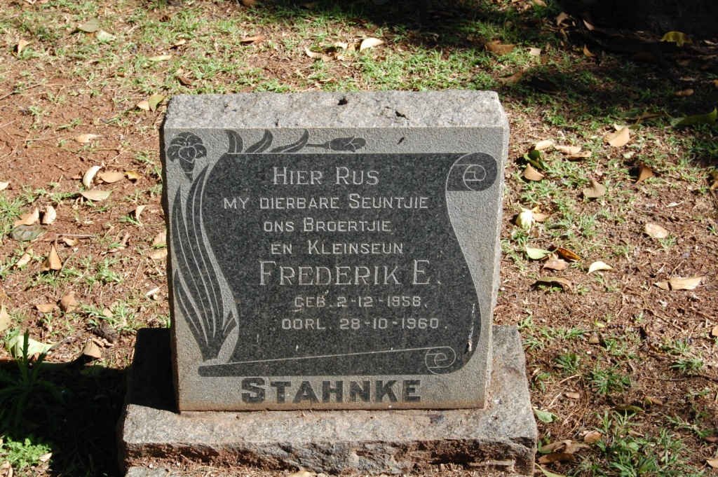 STAHNKE Frederik E. 1958-1960