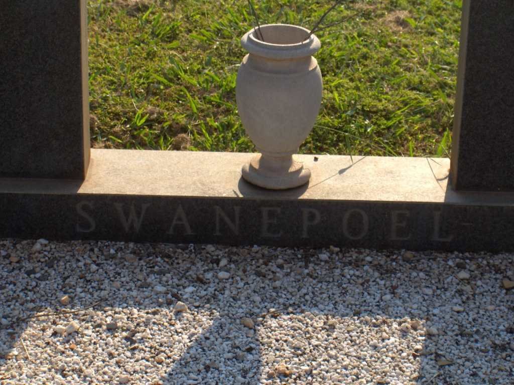 SWANEPOEL Mattheus Adriaan 1897-1970 &amp; Cornelia Hester 1914-1992