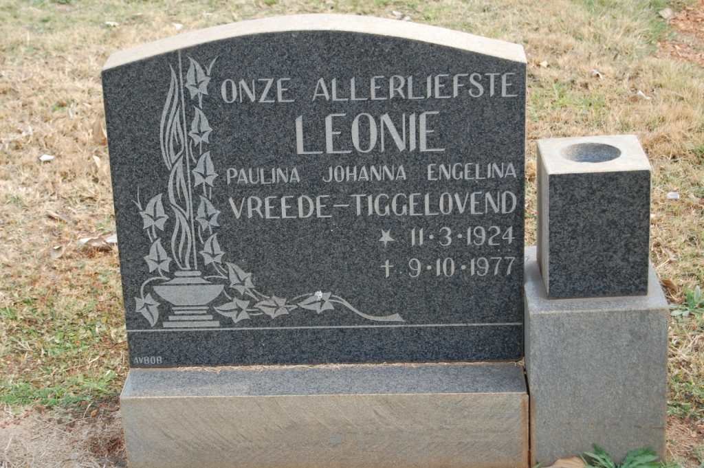 VREEDE-TIGGELOVEND Leonie Paulina Johanna Engelina 1924-1977