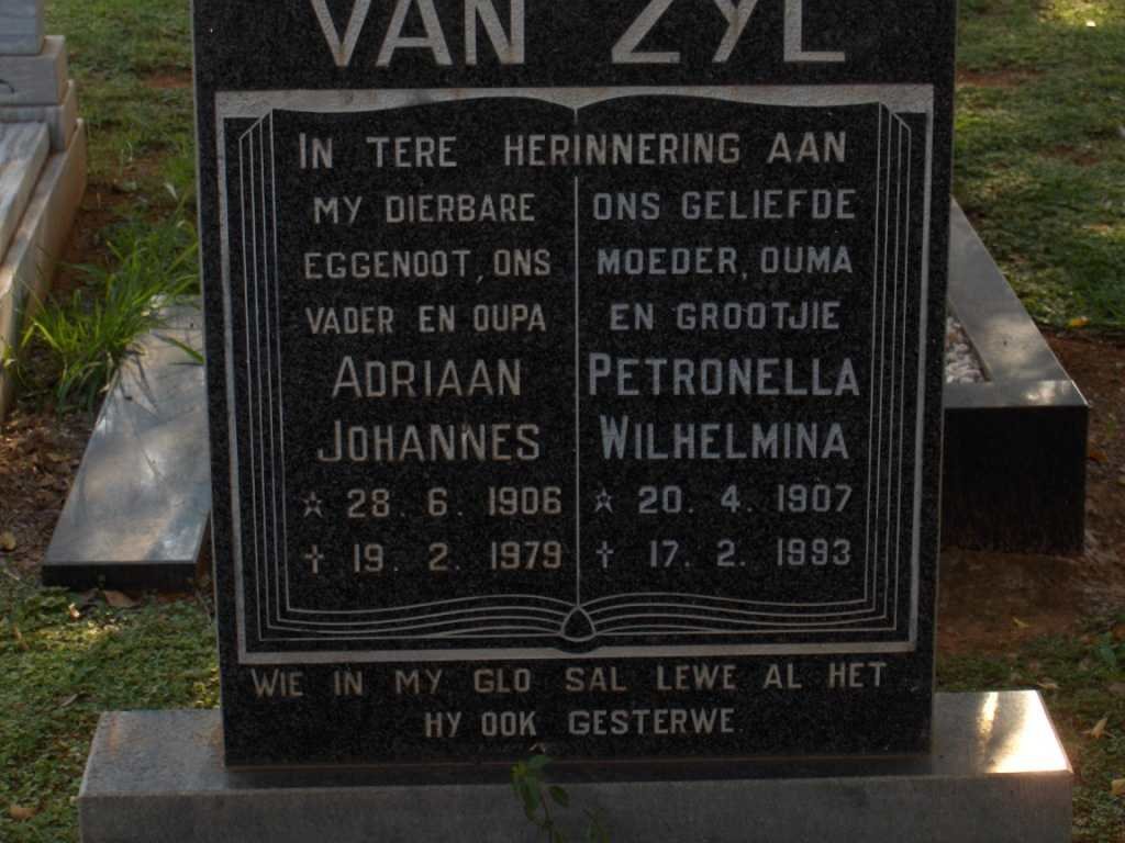 ZYL Adriaan Johannes, van 1906-1979 &amp; Petronella Wilhelmina 1907-1993