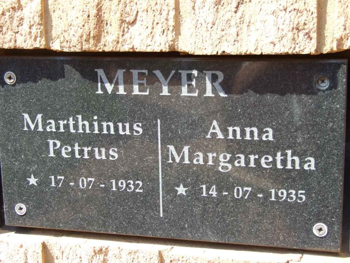 MEYER Marthinus Petrus 1932- &amp; Anna Margaretha 1935-