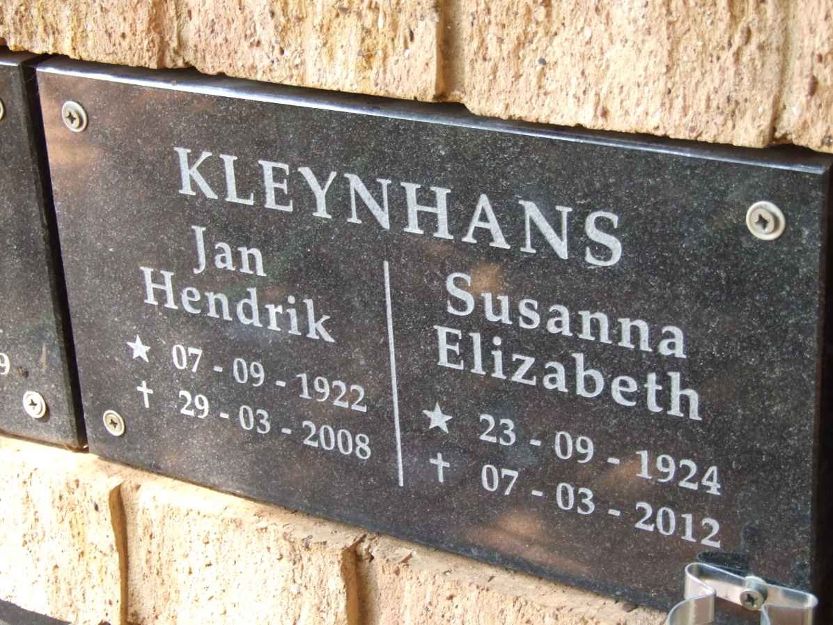 KLEYNHANS Jan Hendrik 1922-2008 &amp; Susanna Elizabeth 1924-2012