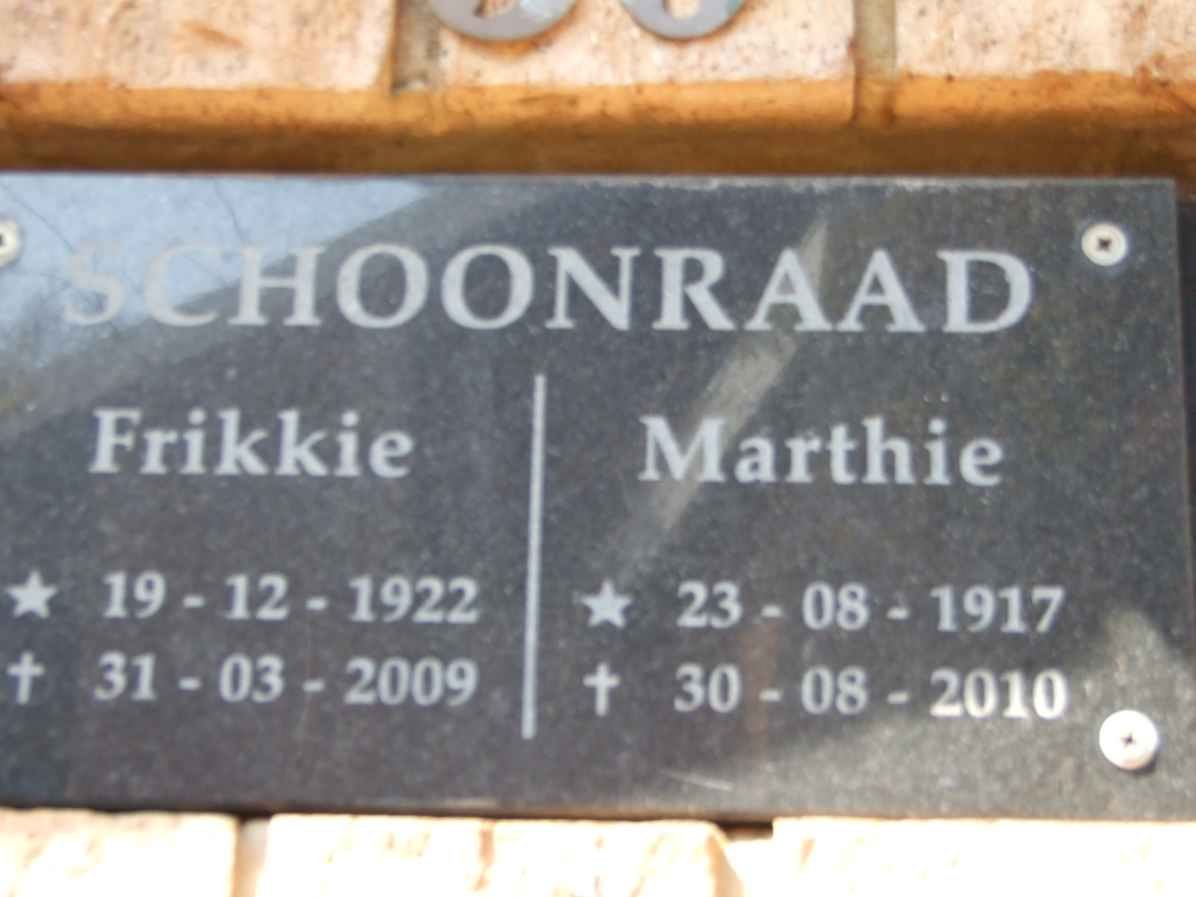 SCHOONRAAD Frikkie 1922-2009 &amp; Marthie 1917-2010