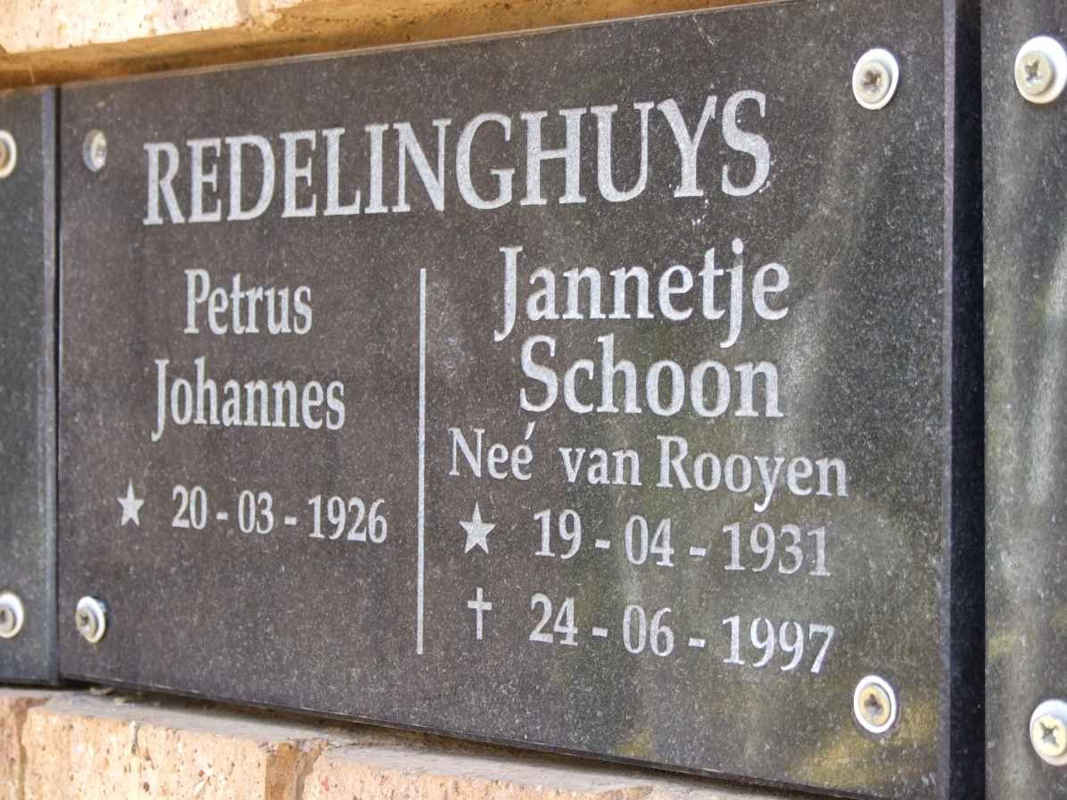 REDELINGHUYS Petrus Johannes 1926- &amp; Jannetje Schoon VAN ROOYEN 1931-1997