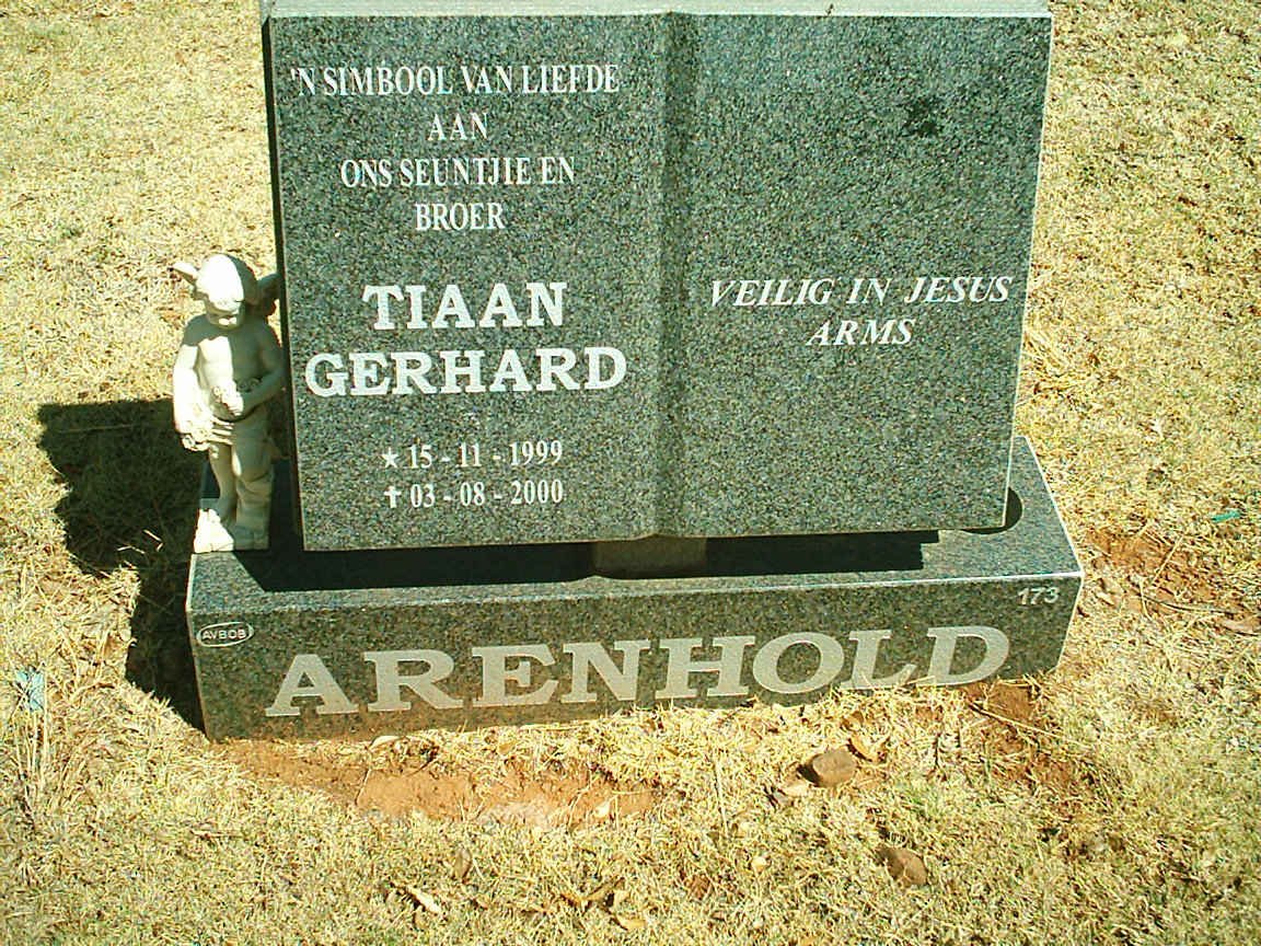 ARENHOLD Tiaan Gerhard 1999-2000