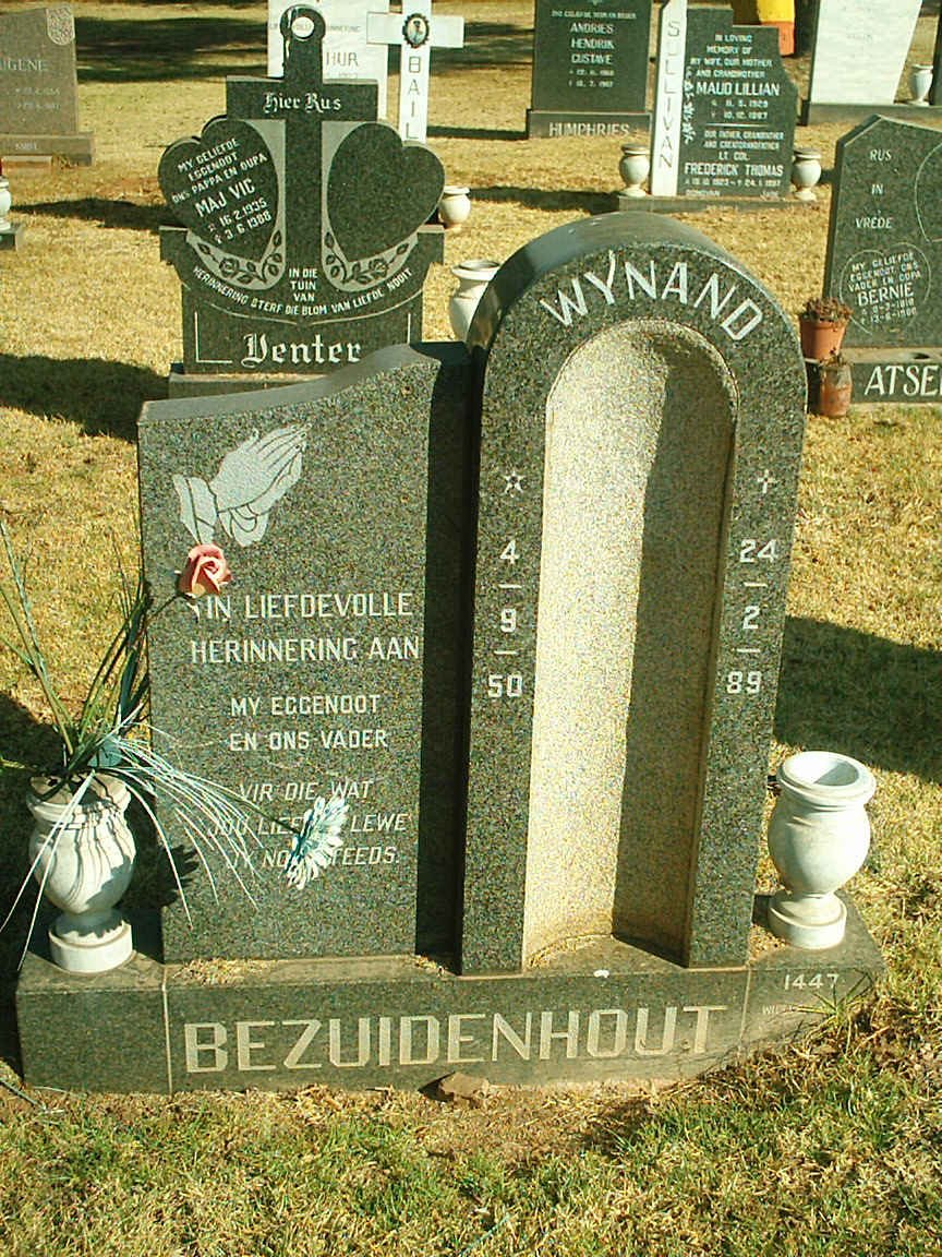 BEZUIDENHOUT Wynand 1950-1989