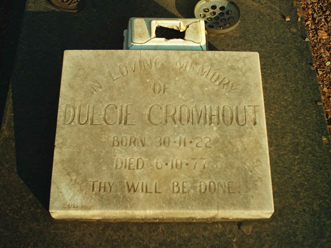 CROMHOUT Dulcie 1922-1977