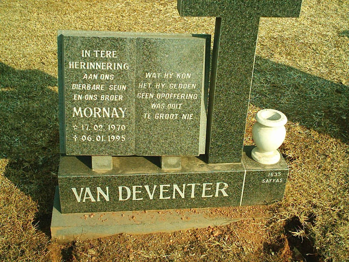 DEVENTER Mornay, van 1970-1995