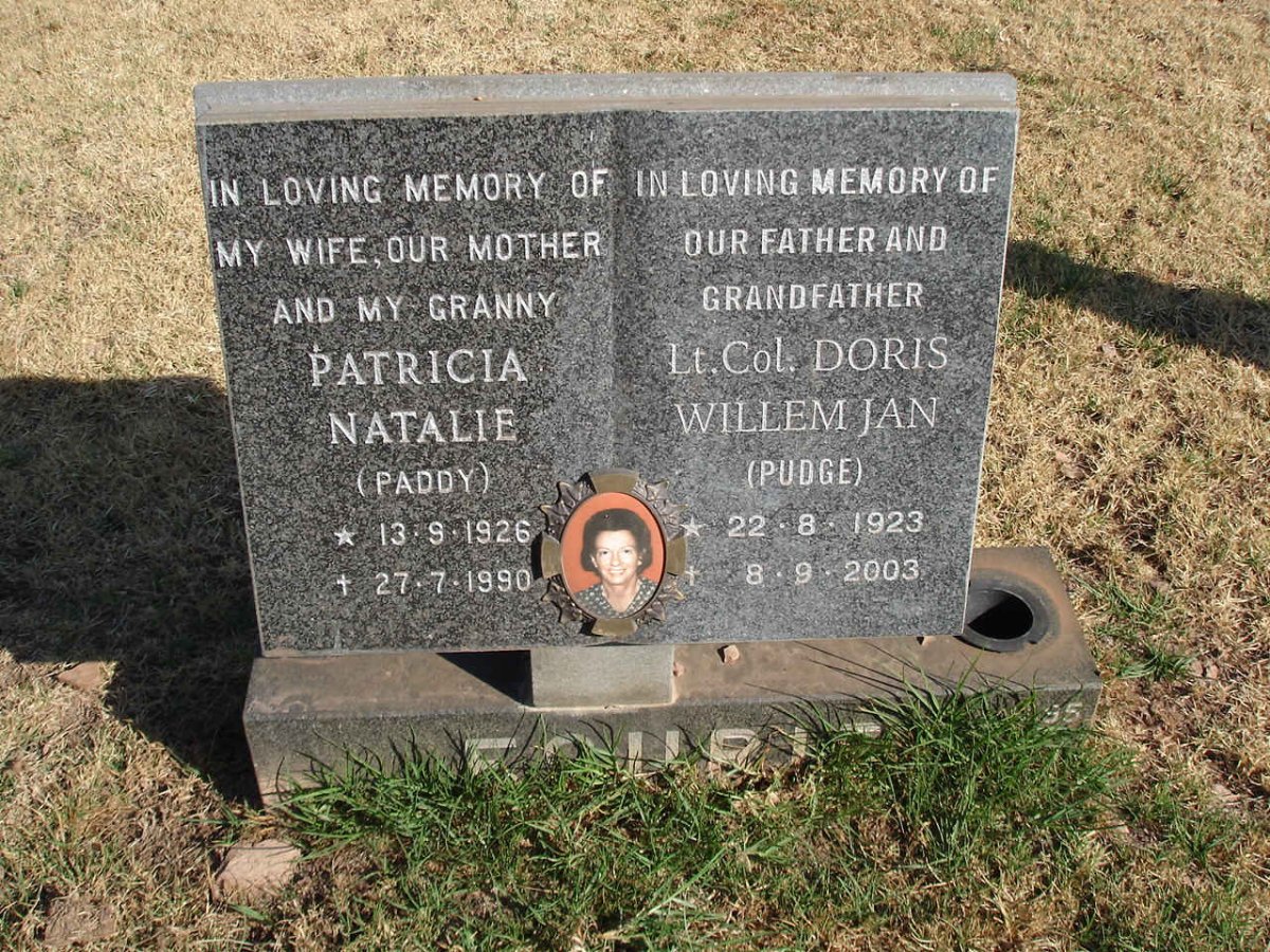 FOURIE Doris Willem Jan 1923-2003 &amp; Patricia Natalie 1926-1990