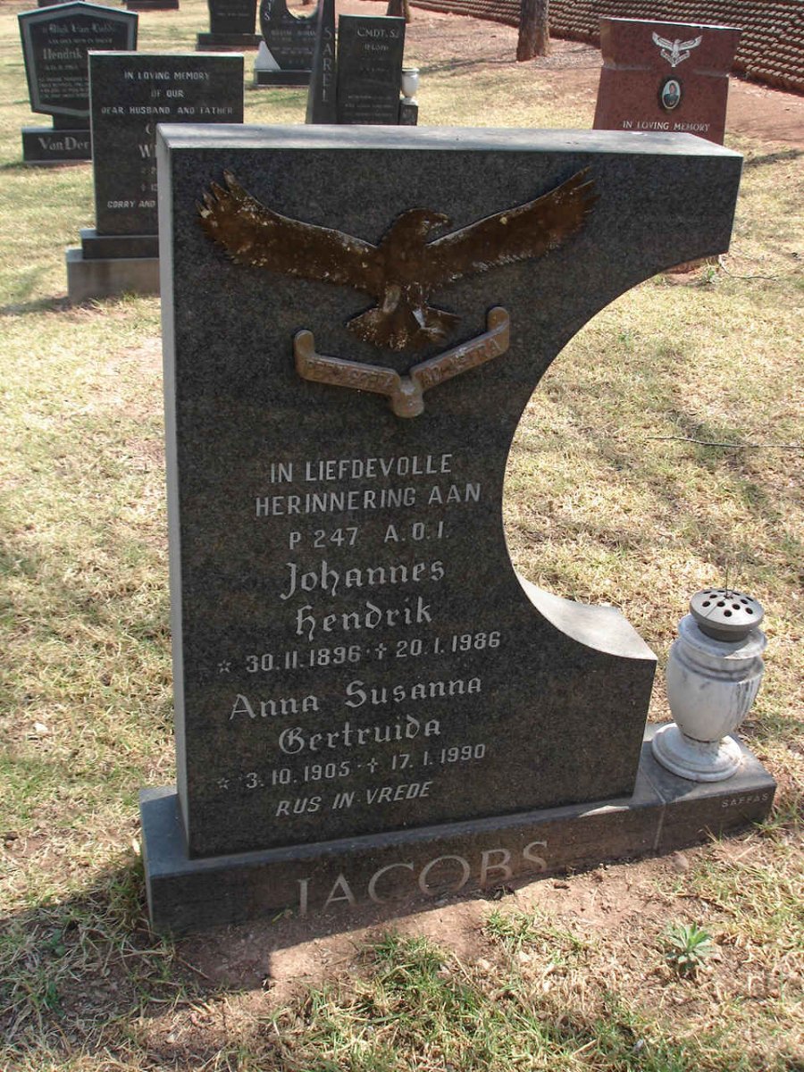 JACOBS Johannes Hendrik 1896-1986 &amp; Anna Susanna Gertruida 1905-1990