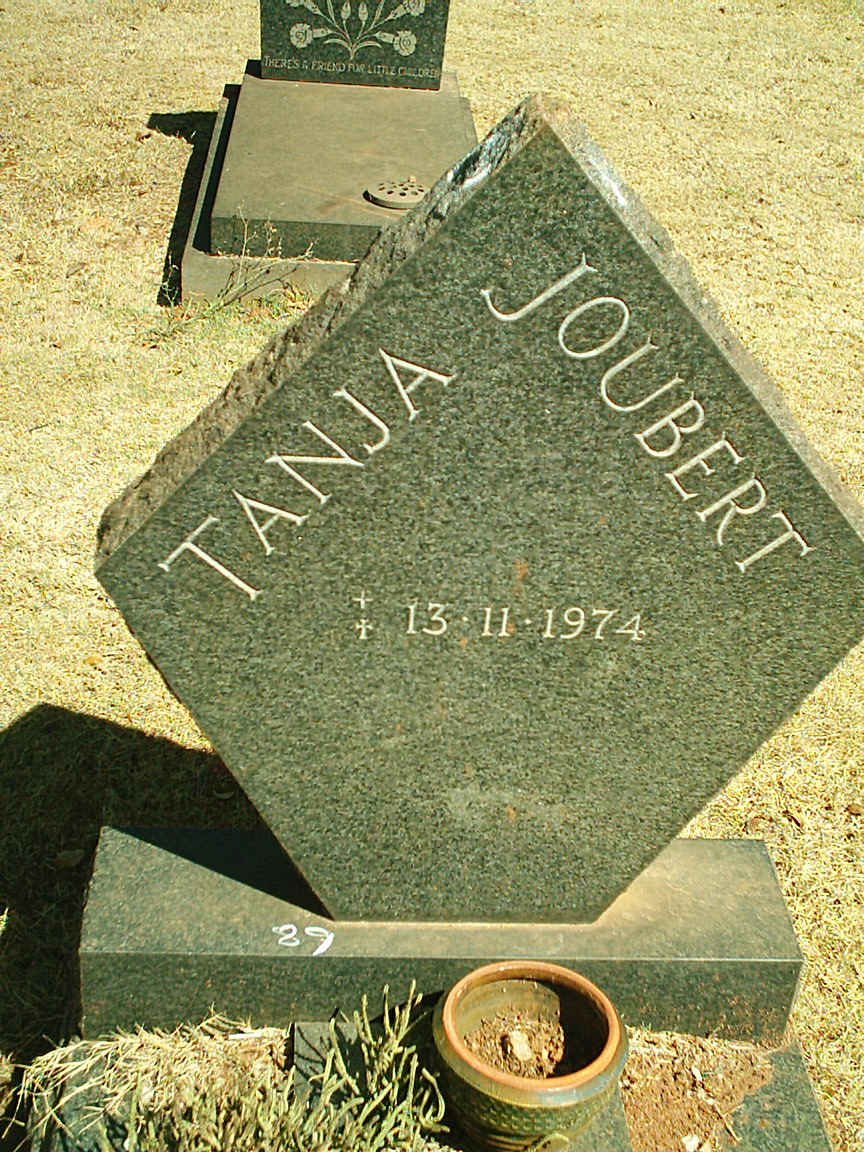 JOUBERT Tanja 1974-1974