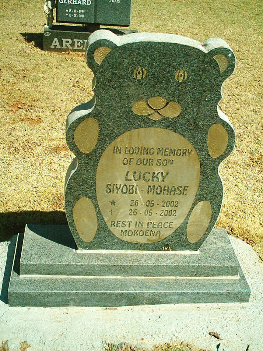 MOHASE Lucky, Siyobi 2002-2002