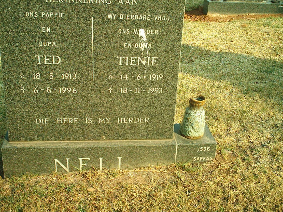 NELL Ted 1913-1996 &amp; Tienie 1919-1993