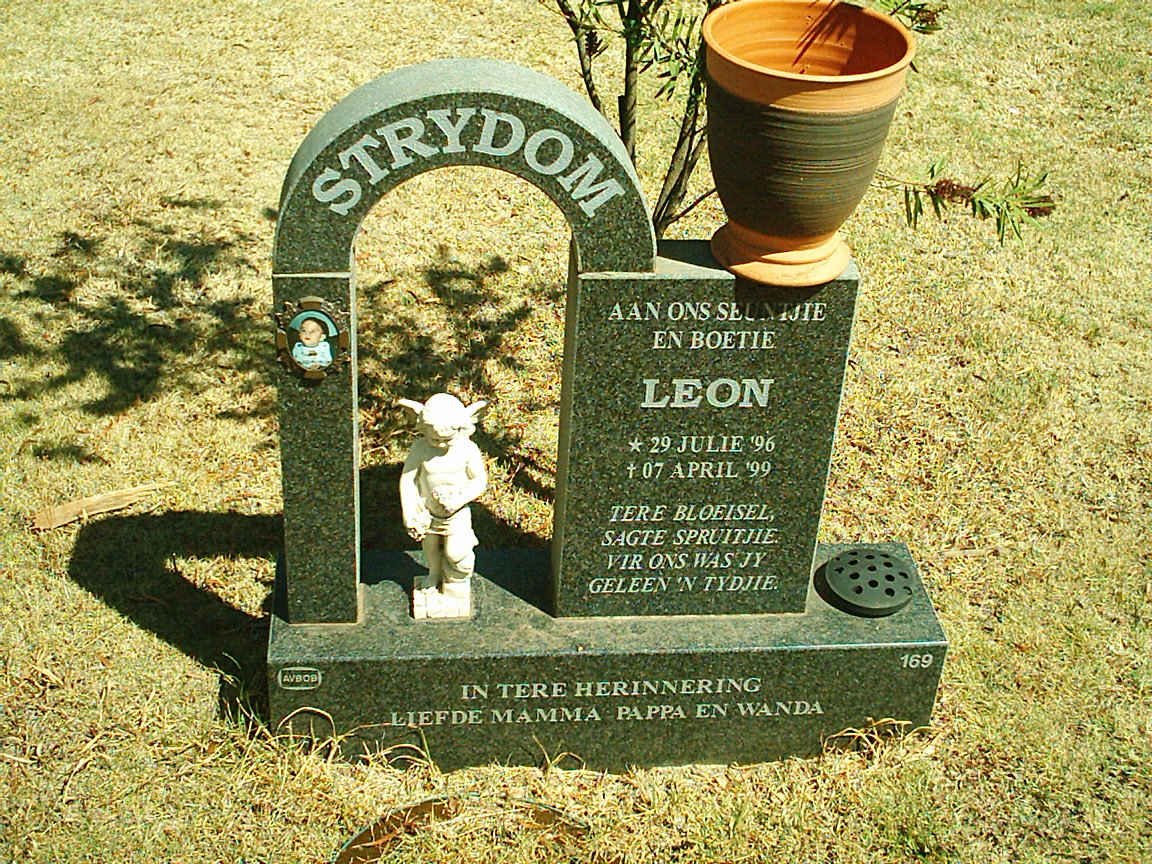 STRYDOM Leon 1996-1999
