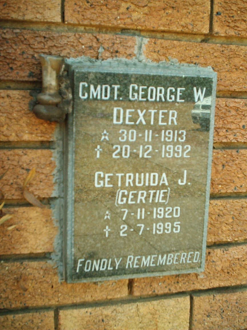 DEXTER George W. 1913-1992 &amp; Getruida J. 1920-1995