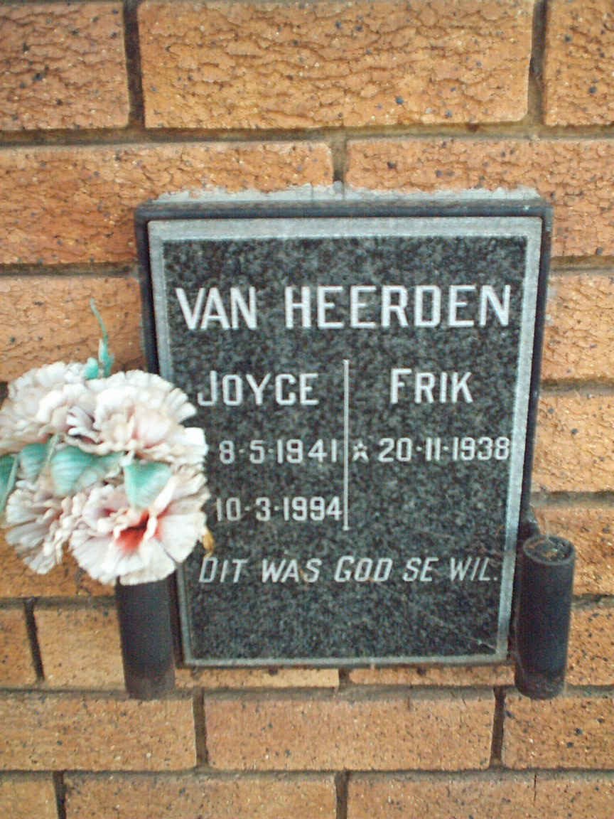 HEERDEN Frik, van 1938-  &amp; Joyce 1941-1994