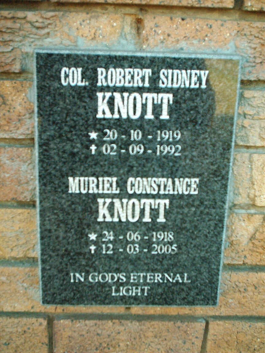 KNOTT Robert Sidney 1919-1992 &amp; Muriel Constance 1918-2005